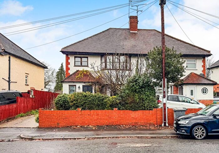 3 Bedroom Semi Detached House For Sale In Courthouse Road, Maidenhead, Berkshire, SL6