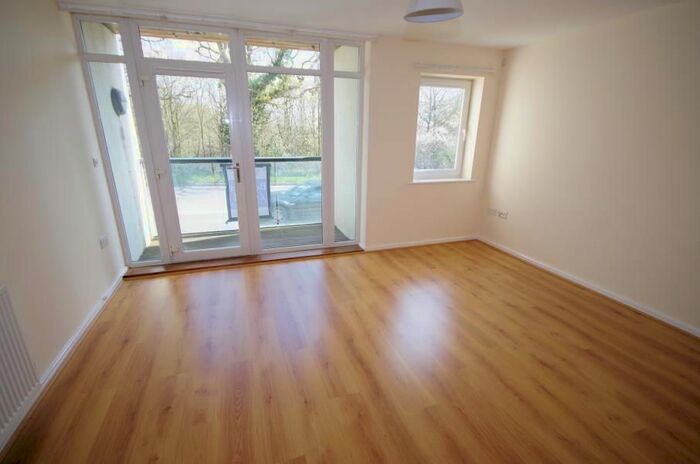 1 Bedroom Flat To Rent In Morphou Road, Mill Hill East, NW7