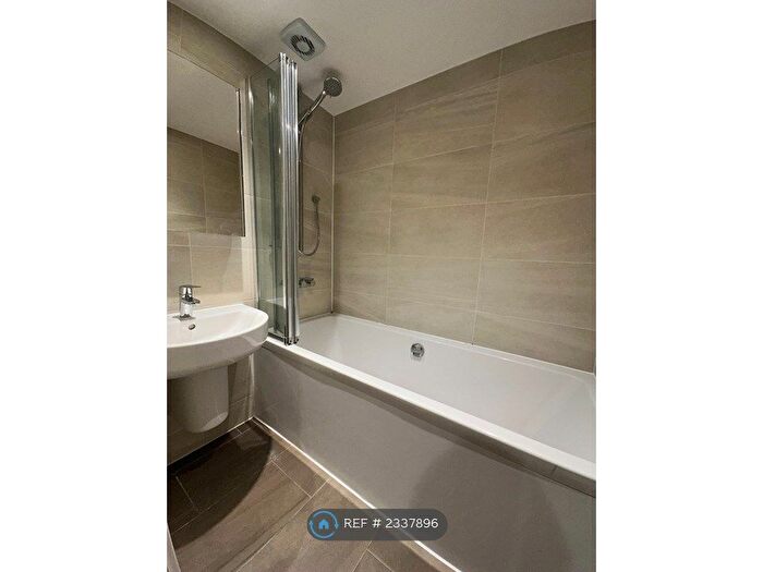 1 Bedroom Flat To Rent In Kingsland Road, London, E2