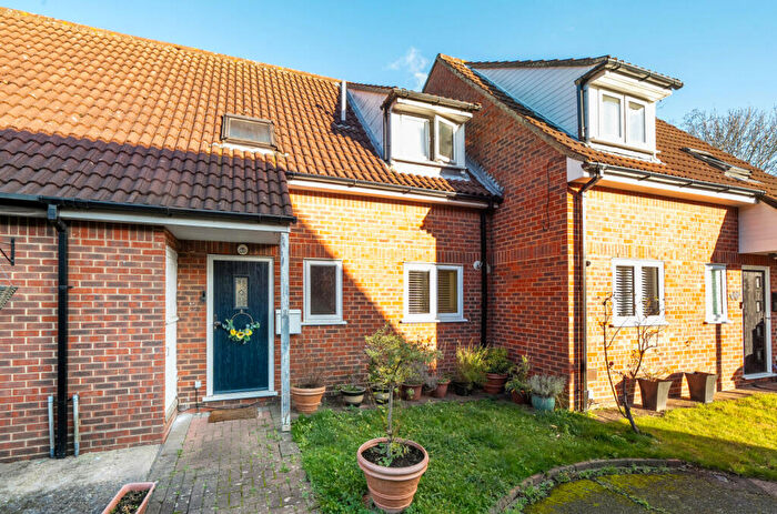 3 Bedroom Terraced House For Sale In Holmes Meadow, Harlow, Essex, CM19