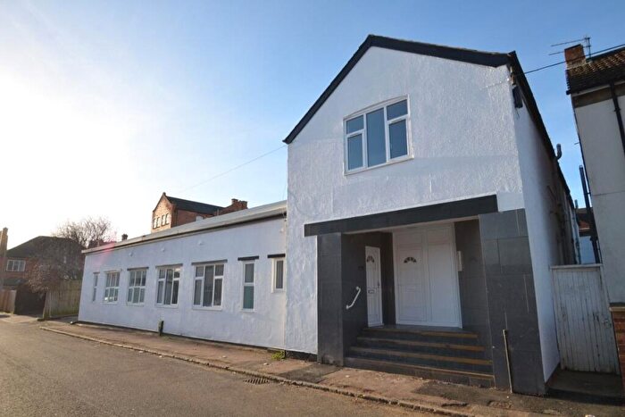 2 Bedroom Flat To Rent In Tresham Street, Kettering, NN16