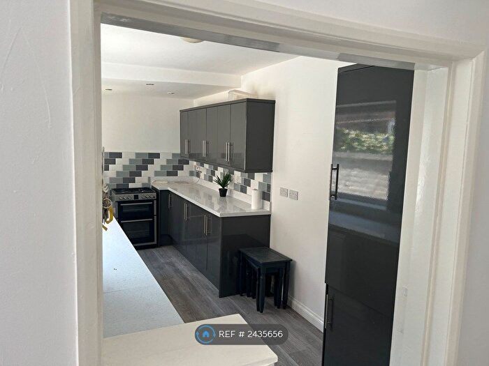 3 Bedroom Terraced House To Rent In Crewe, Crewe, CW1