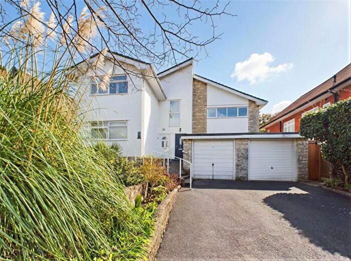 3 Bedroom Apartment For Sale In Ravine Road, Boscombe Manor, Bournemouth, Dorset, BH5