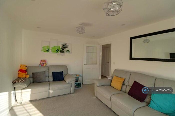 4 Bedroom Detached House To Rent In Paradise Orchard, Aylesbury, HP18