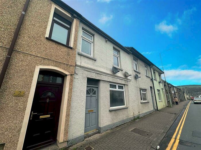 1 Bedroom Flat To Rent In Francis Terrace, Llanharan, Pontyclun, CF72
