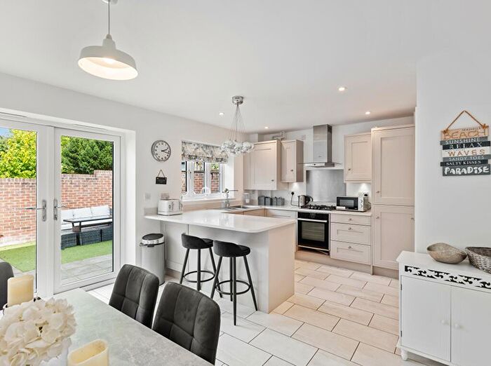 4 Bedroom Detached House To Rent In Sutton Poyntz, DT3