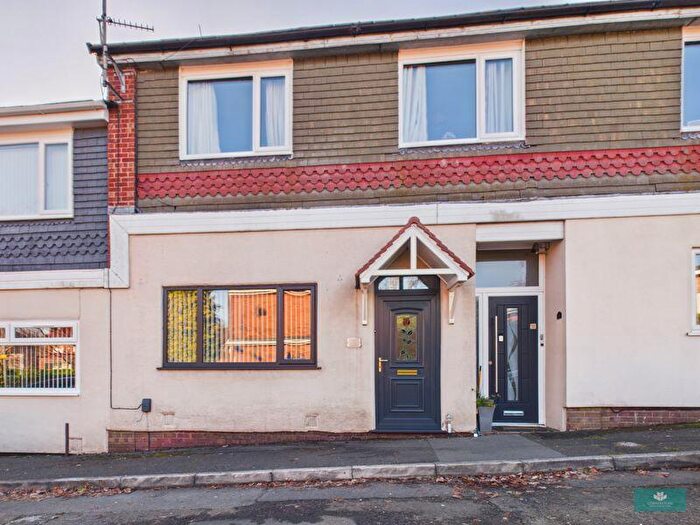 1 Bedroom Apartment For Sale In The Gabriels, Oldham, OL2