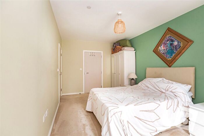 2 Bedroom Flat For Sale In Braithwaite House, Walthamstow, E17