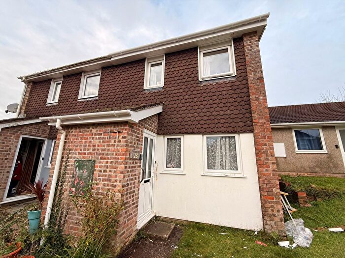 2 Bedroom Property To Rent In St. Erme, Truro, TR4