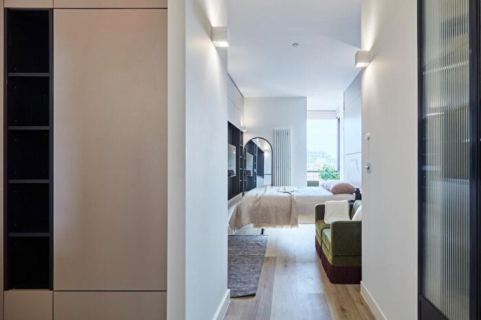 Studio To Rent In Lowlands Road, Harrow, Middlesex, HA1