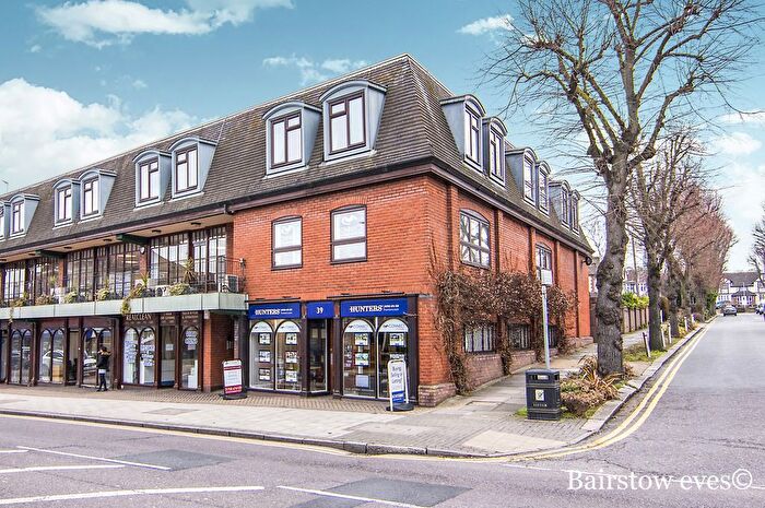 1 Bedroom Flat To Rent In Station Lane, Hornchurch, RM12