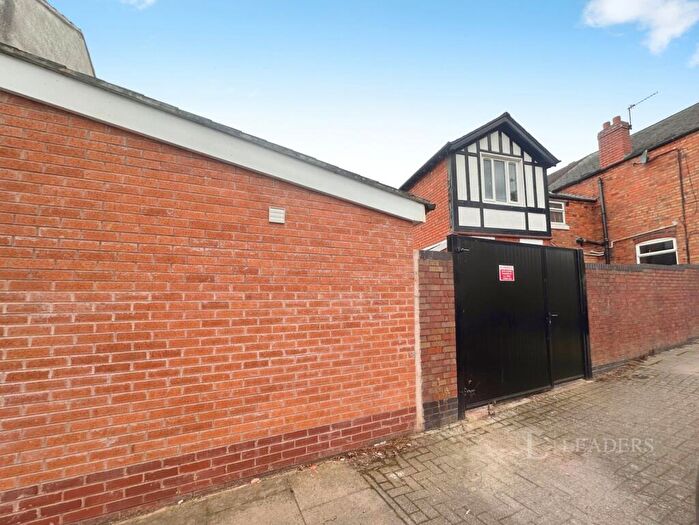 Studio To Rent In Hobson Road, Selly Park, Birmingham, B29
