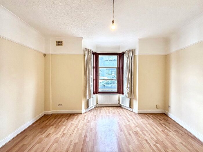 3 Bedroom Terraced House To Rent In Villiers Road, London, NW2