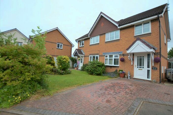 3 Bedroom Semi-Detached House For Sale In Kingswood Crescent, Middlewich, CW10