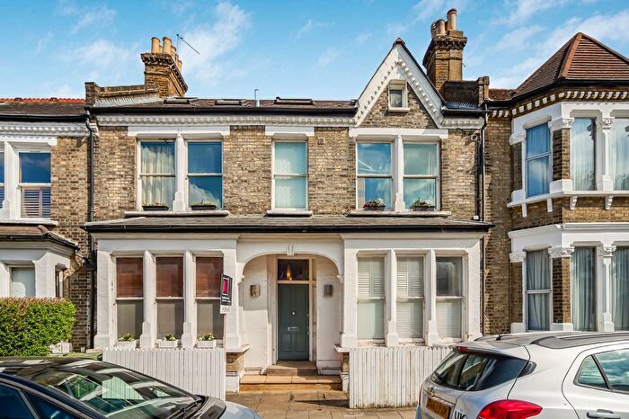 2 Bedroom Flat For Sale In Leander Road, Brixton, London, SW2