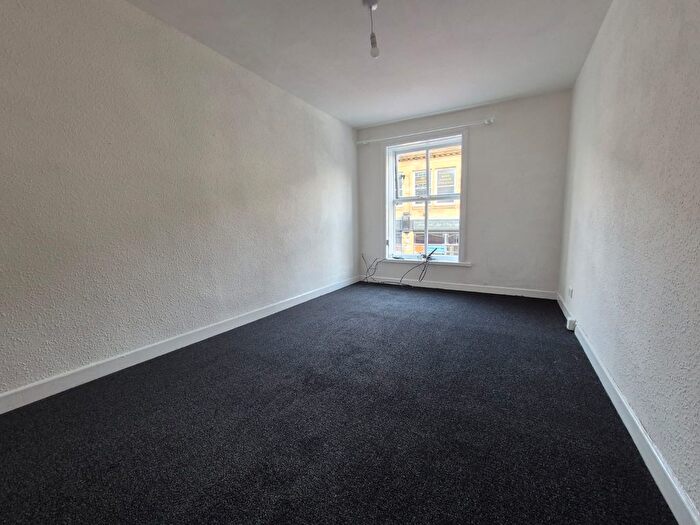 1 Bedroom Flat To Rent In Rochdale Road, Bacup, OL13