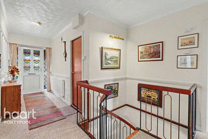 4 Bedroom Detached House For Sale In St Davids Close, Pontypool, NP4