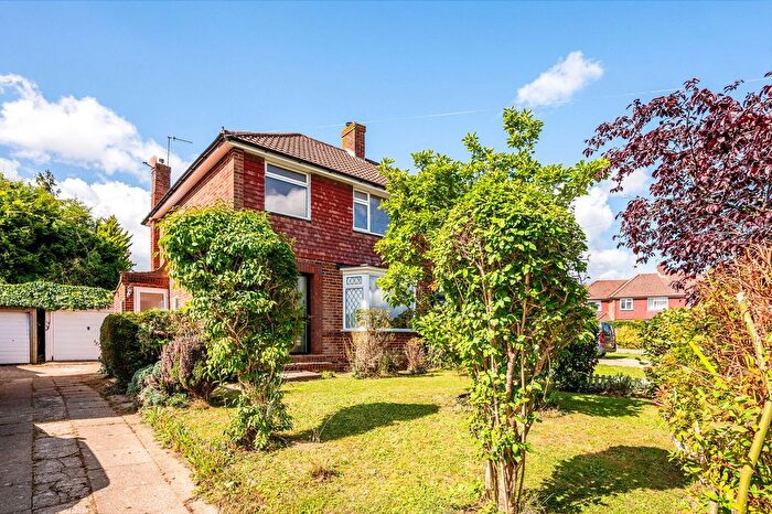 3 Bedroom Semi-Detached House For Sale In Weald Way, Reigate, RH2