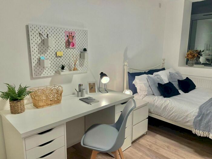 7 Bedroom Flat To Rent In A, Gordon House, Cranmer Street, NG3