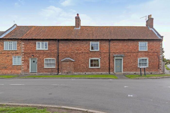 4 Bedroom Character Property For Sale In Cross Lane, Barnby, Newark, NG24