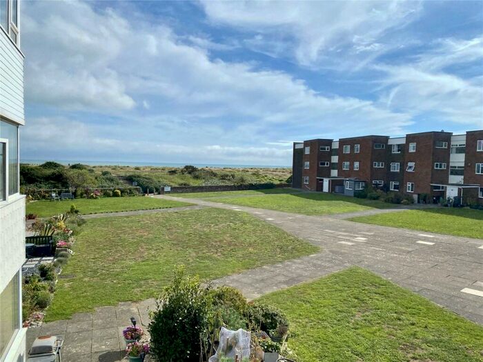 2 Bedroom Flat To Rent In Grenville Road, Pevensey Bay, Pevensey, East Sussex, BN24