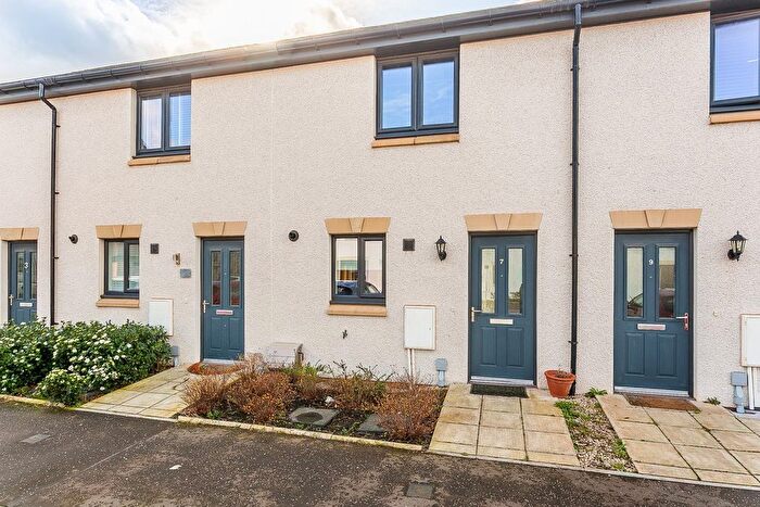 2 Bedroom Terraced House For Sale In St Aidens Road, Edinburgh, EH16