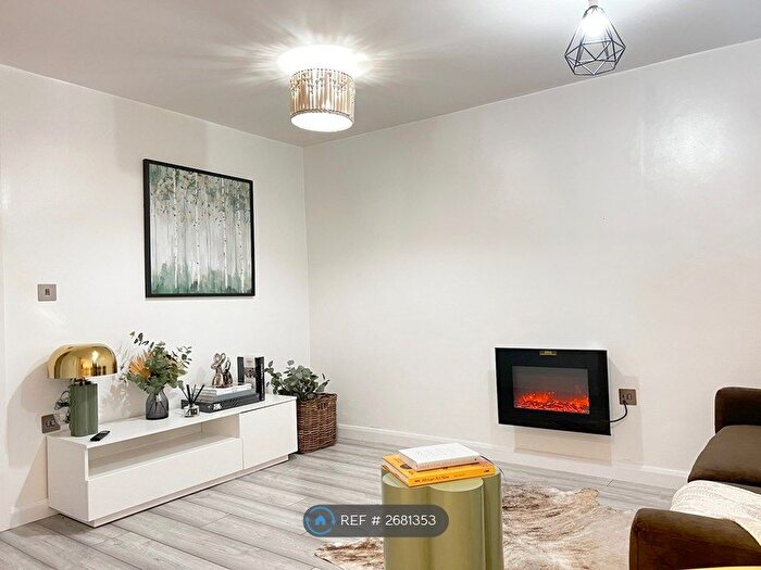 1 Bedroom Flat To Rent In Queensgate House, Maidenhead, SL6