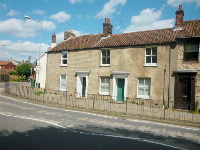 2 Bedroom House To Rent In London Street, Swaffham, PE37