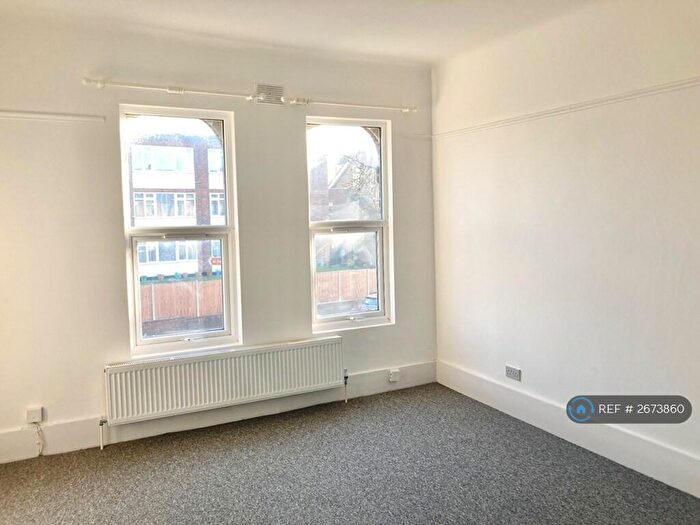 2 Bedroom Flat To Rent In Parchmore Road, Thornton Heath, CR7