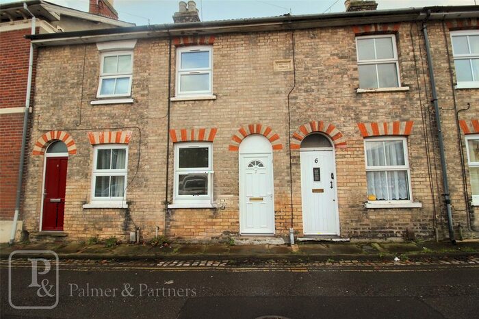 2 Bedroom Terraced House To Rent In Priory Street, Colchester, Essex, CO1