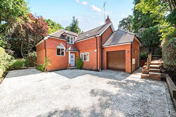 4 Bedroom Detached House To Rent In Pembroke Road, Woking, GU22