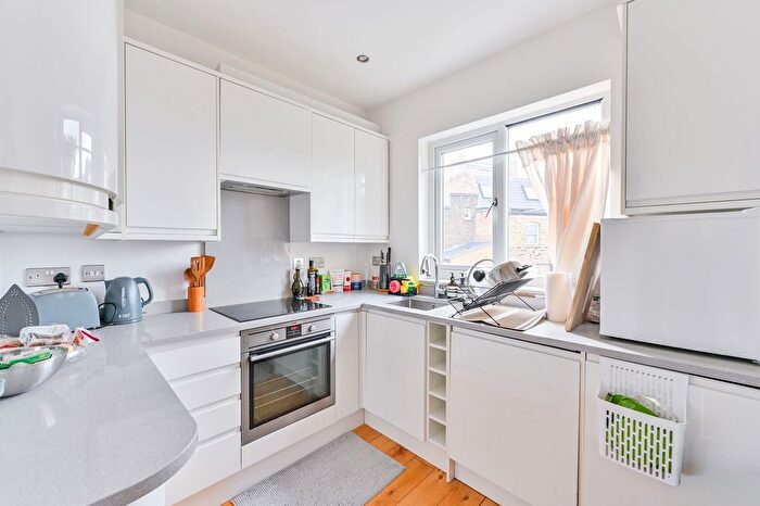 2 Bedroom Flat To Rent In Fernhead Road, Maida Vale, London, W9