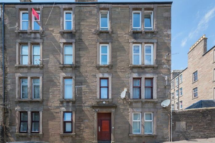 1 Bedroom Flat To Rent In Springhill, Stobswell, Dundee, DD4