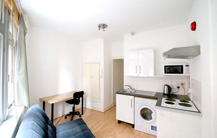 Studio To Rent In Little Turnstile, London, Greater London, WC1V