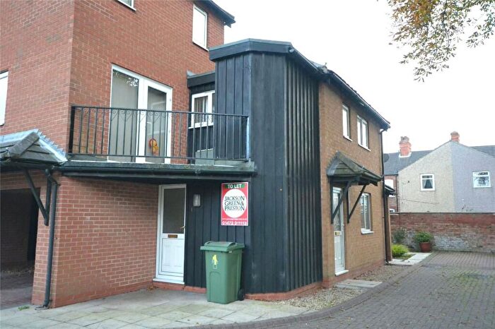 1 Bedroom Flat For Sale In Intax Farm Mews, Grimsby, DN32