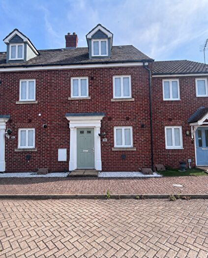 3 Bedroom Terraced House For Sale In Wintergreen Road, Red Lodge, IP28