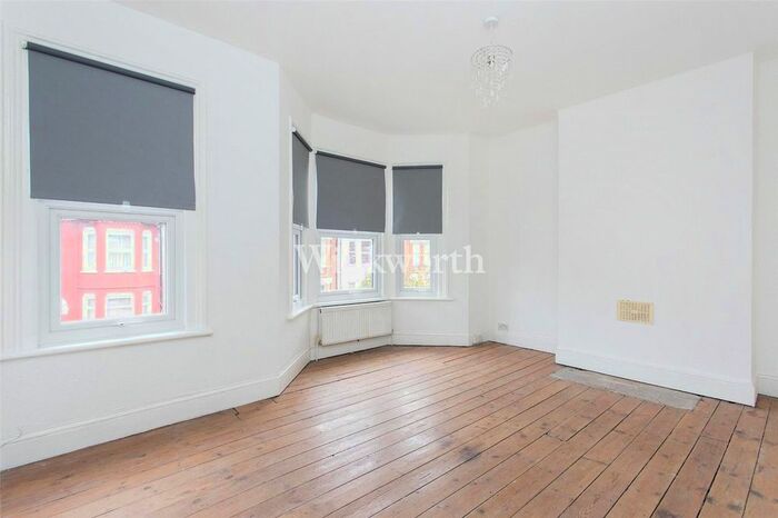 2 Bedroom Flat To Rent In Springfield Road, Seven Sisters, N15