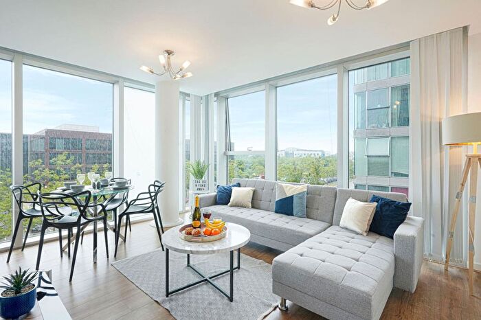 2 Bedroom Flat To Rent In Central Milton Keynes, MK9