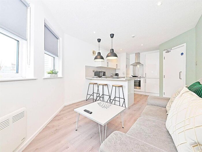 1 Bedroom Flat To Rent In Dantzic Street, Manchester, M4