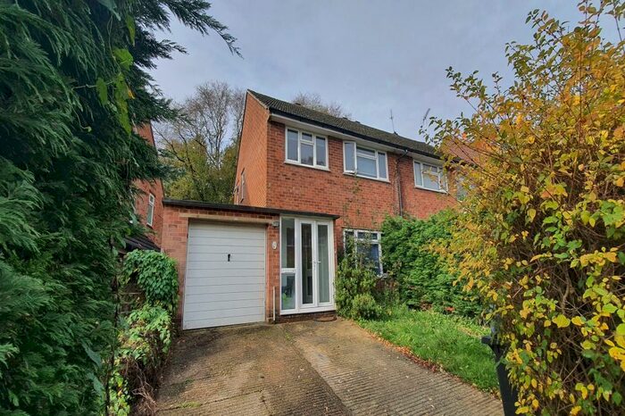 3 Bedroom Semi-Detached House To Rent In Sheepfold Lane, Amersham, HP7