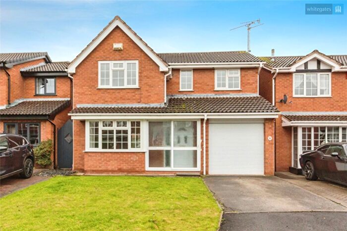 4 Bedroom Detached House For Sale In Priory Close, Crewe, Cheshire, CW1