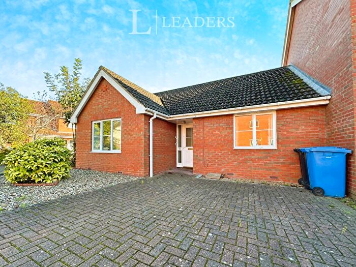 2 Bedroom Bungalow To Rent In Bladewater Road, Norwich, NR5
