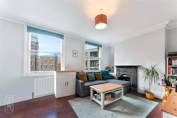 2 Bedroom Apartment To Rent In Sylvester Path, London, E8