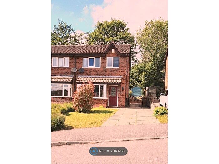 3 Bedroom Semi-Detached House To Rent In Haven Chase, Leeds, LS16