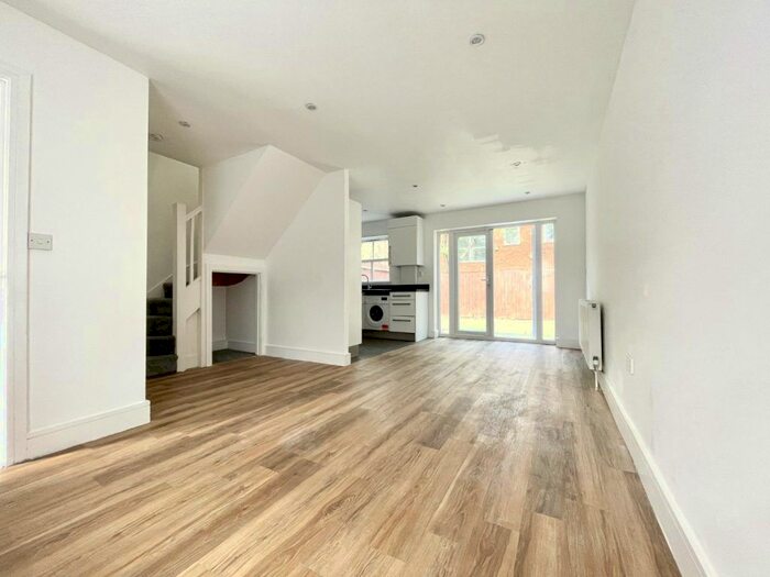 3 Bedroom End Of Terrace House To Rent In Willoughby Grove, Tottenham, N17