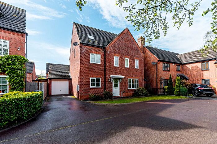 5 Bedroom Detached House For Sale In Barlow Drive, Fradley, Lichfield, WS13