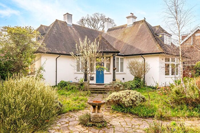 5 Bedroom Detached House For Sale In St. Stephens Road, Hounslow, TW3