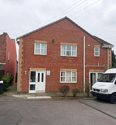 1 Bedroom Apartment For Sale In Hampton Court, Barnsley, S73