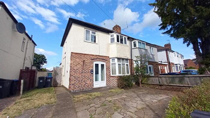 3 Bedroom Semi Detached House For Sale In Lee Road, Leamington Spa, CV31