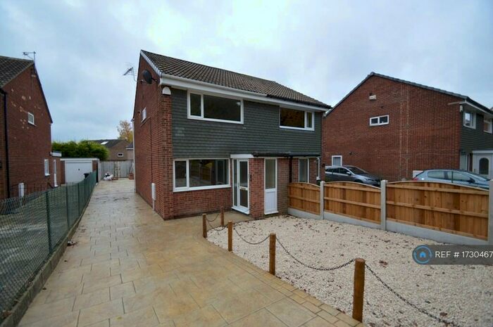 2 Bedroom Semi-Detached House To Rent In Pickering Avenue, Garforth, Leeds, LS25